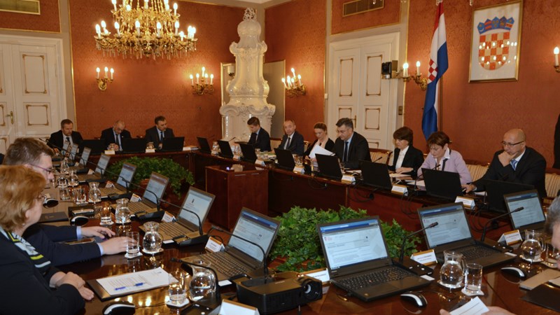Sjednica Vlade: Do 2019. smanjiti sektorske potpore, a povećati horizontalne za  istraživanje, razvoj i zapošljavanje